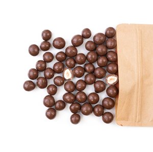 Lískové oříšky v mléčné čokoládě 100 g